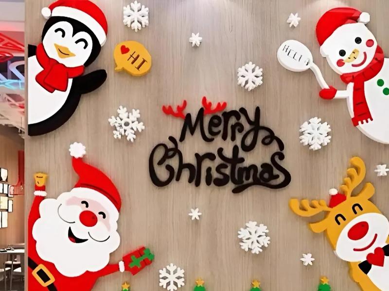 Sử dụng decal trang trí Noel trường mầm non