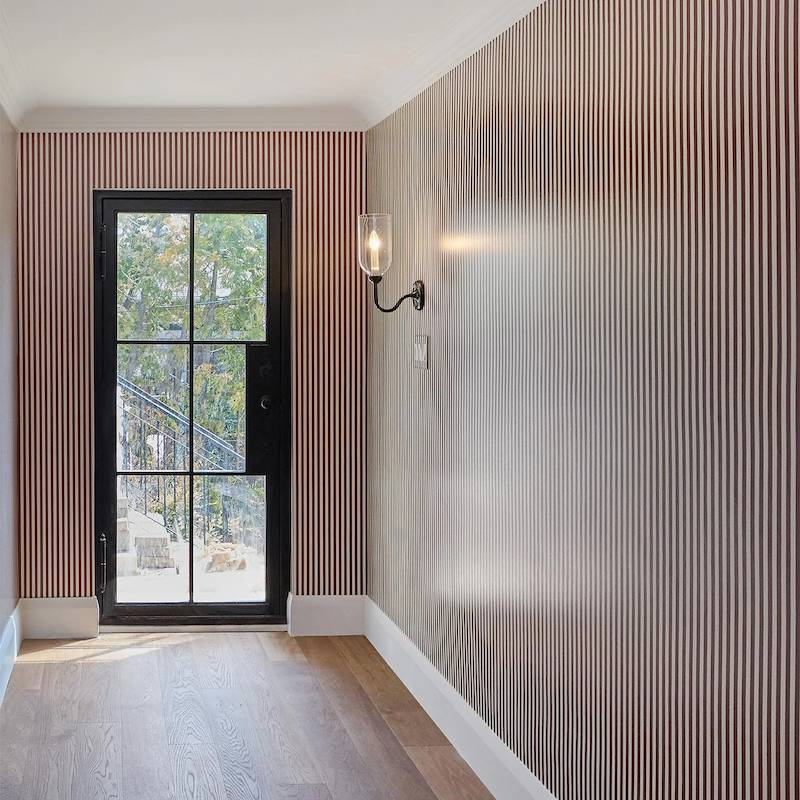 Sử dụng họa tiết kẻ sọc để "ăn gian" không gian