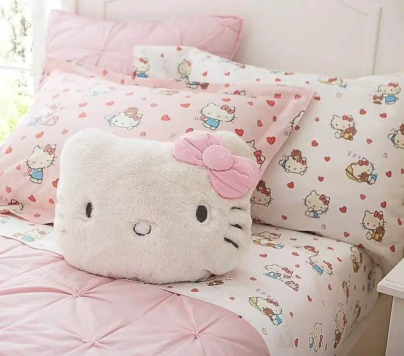 cách trang trí phòng ngủ hello kitty